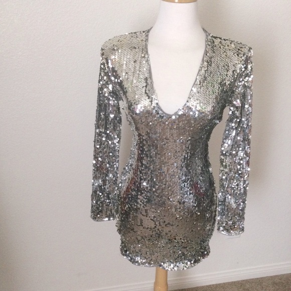 shop 17 Dresses & Skirts - Silver Sparkly Dress size M